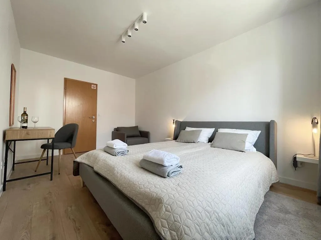 Apartment Caramel Comforts With Sea View In Stinjan Only 300 Meters From The Beach Pula Kroatien