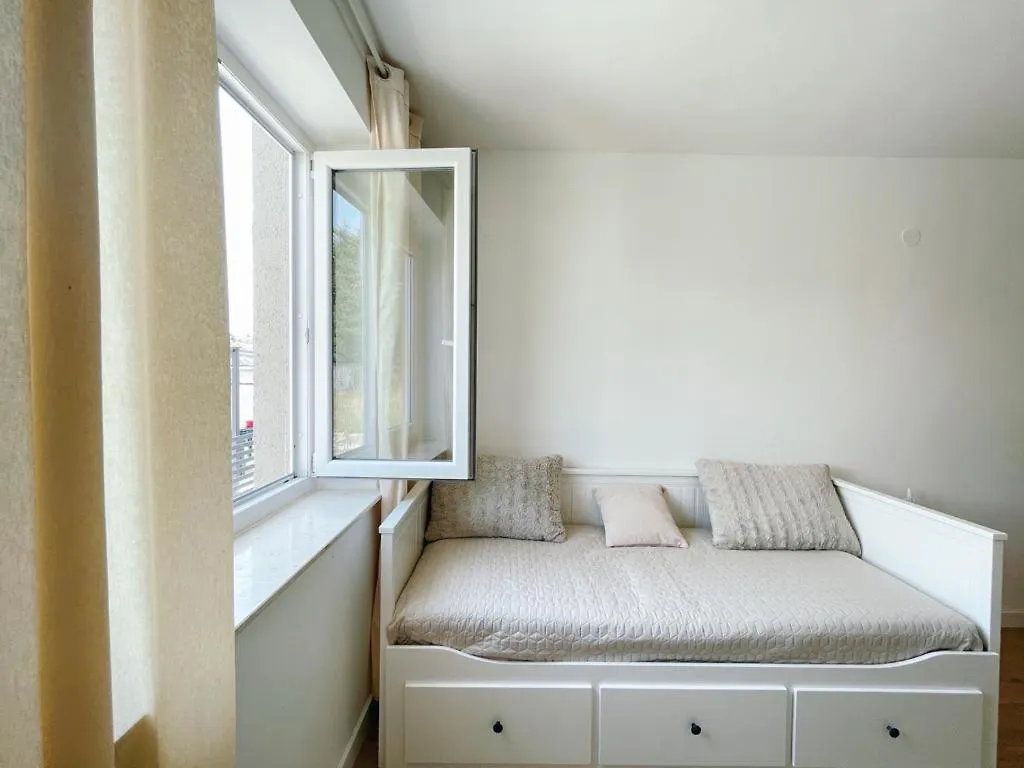 Caramel Comforts With Sea View In Stinjan Only 300 Meters From The Beach Pula Apartment