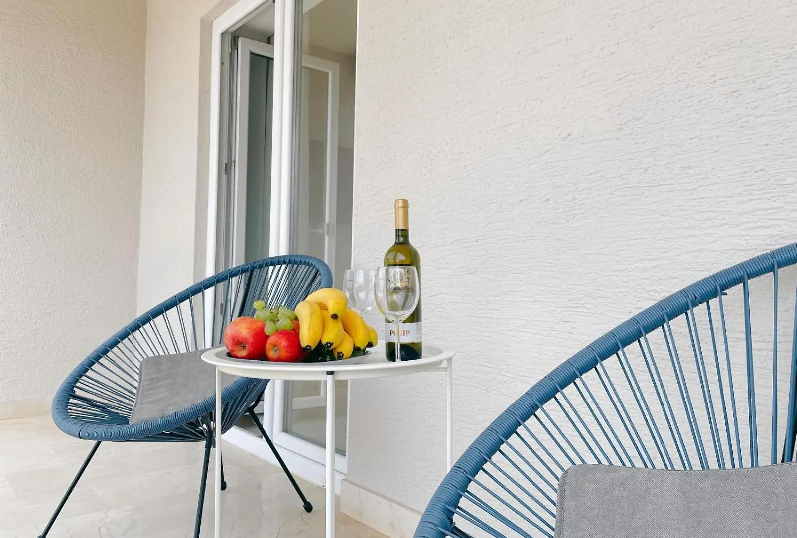 Caramel Comforts With Sea View In Stinjan Only 300 Meters From The Beach Pula Apartment