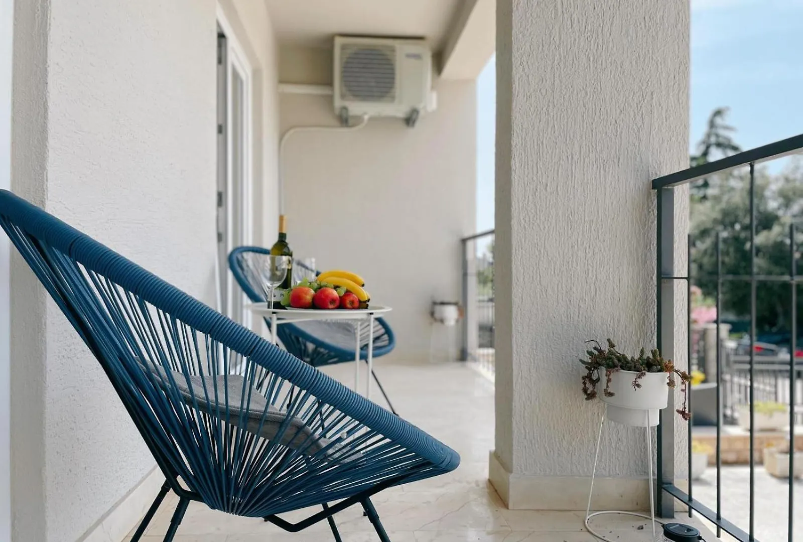 Caramel Comforts With Sea View In Stinjan Only 300 Meters From The Beach Pula
