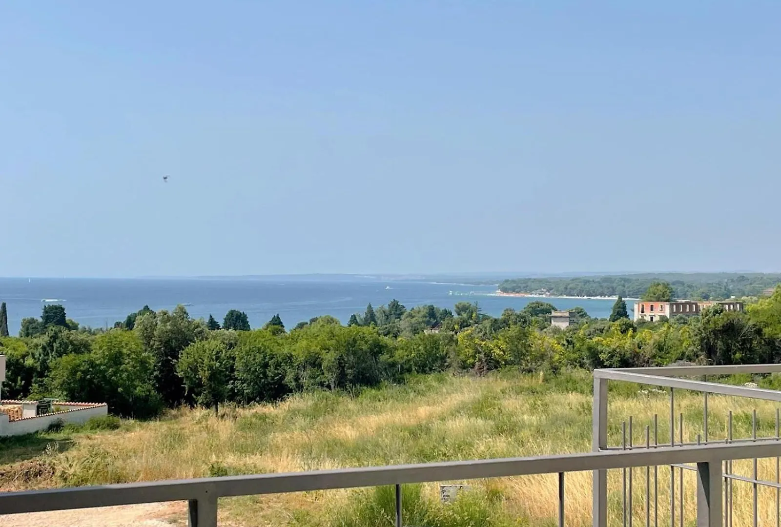 Caramel Comforts With Sea View In Stinjan Only 300 Meters From The Beach Pula Apartment