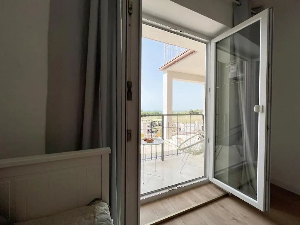 Apartament Caramel Comforts With Sea View In Stinjan Only 300 Meters From The Beach Pula