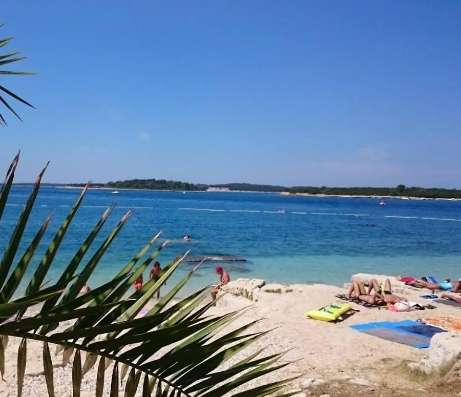 Caramel Comforts With Sea View In Stinjan Only 300 Meters From The Beach Pula 0*,  Kroatien